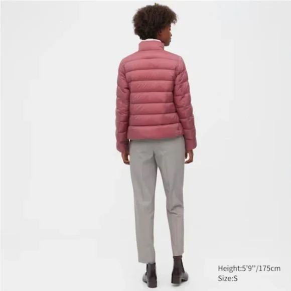 HOST PICK⭐️Ultra Light Duck Down Jacket-Packable 🤍Navy - Picture 5 of 12